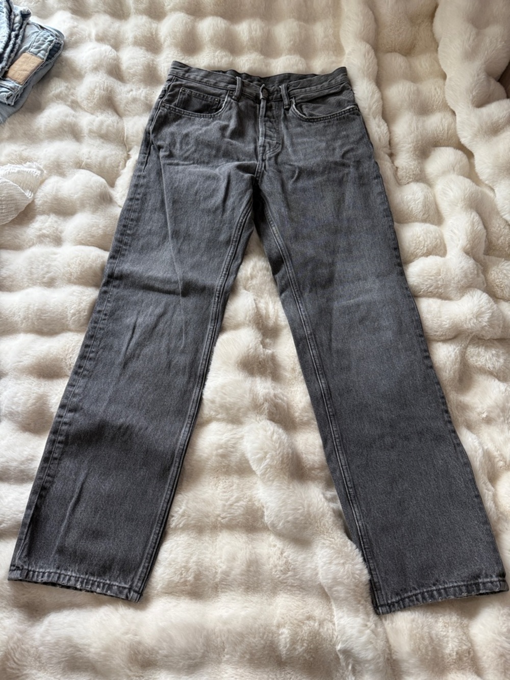 Zara Men's Straight Jeans in Washed Grey